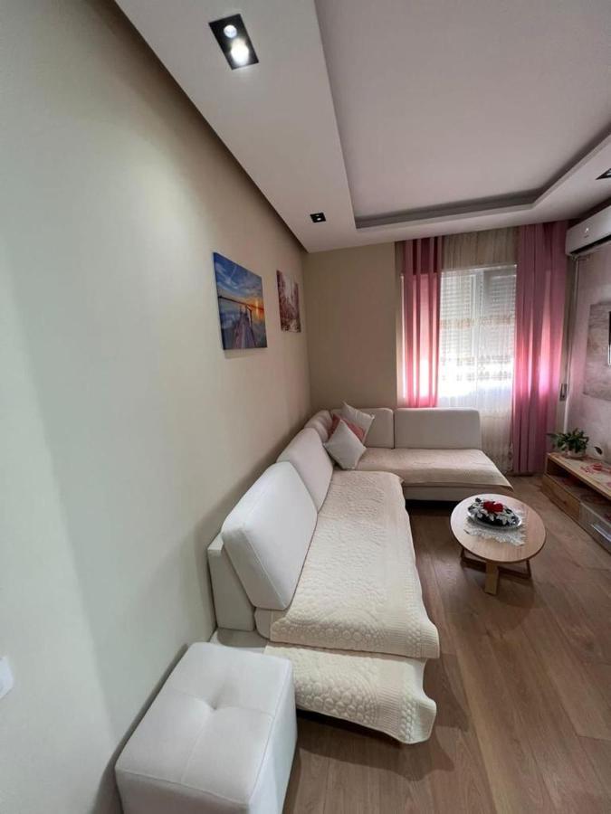 Soleil Apartment With Sunbed & Umbrella Vlorë Exterior foto
