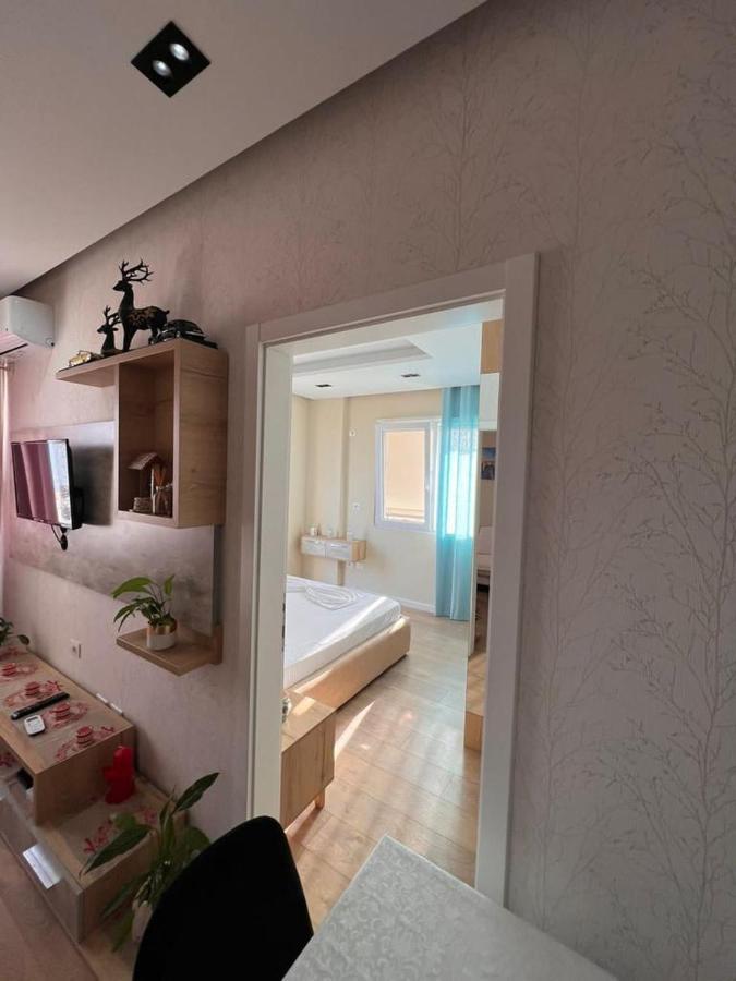 Soleil Apartment With Sunbed & Umbrella Vlorë Exterior foto
