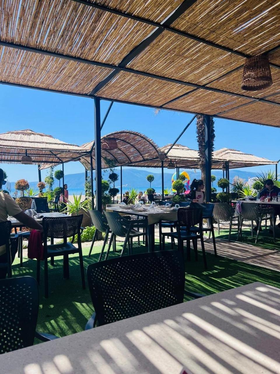 Soleil Apartment With Sunbed & Umbrella Vlorë Exterior foto